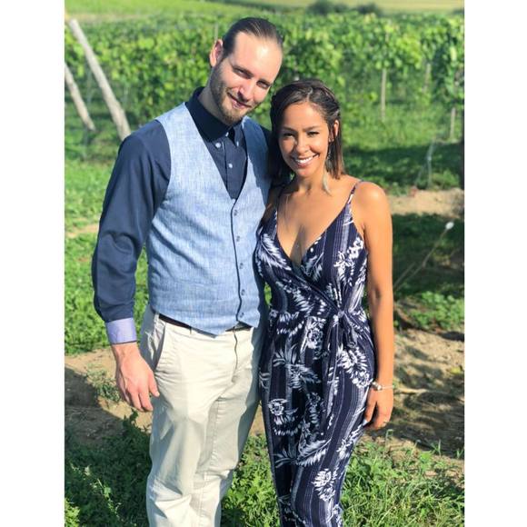 Meet your Posher, Abigaëlle - Picture 1 of 1